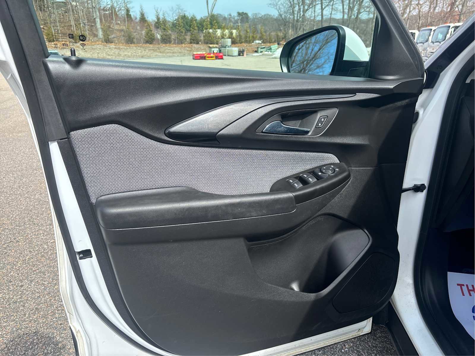 Certified 2023 Chevrolet TrailBlazer LT w/ Convenience Package image 21