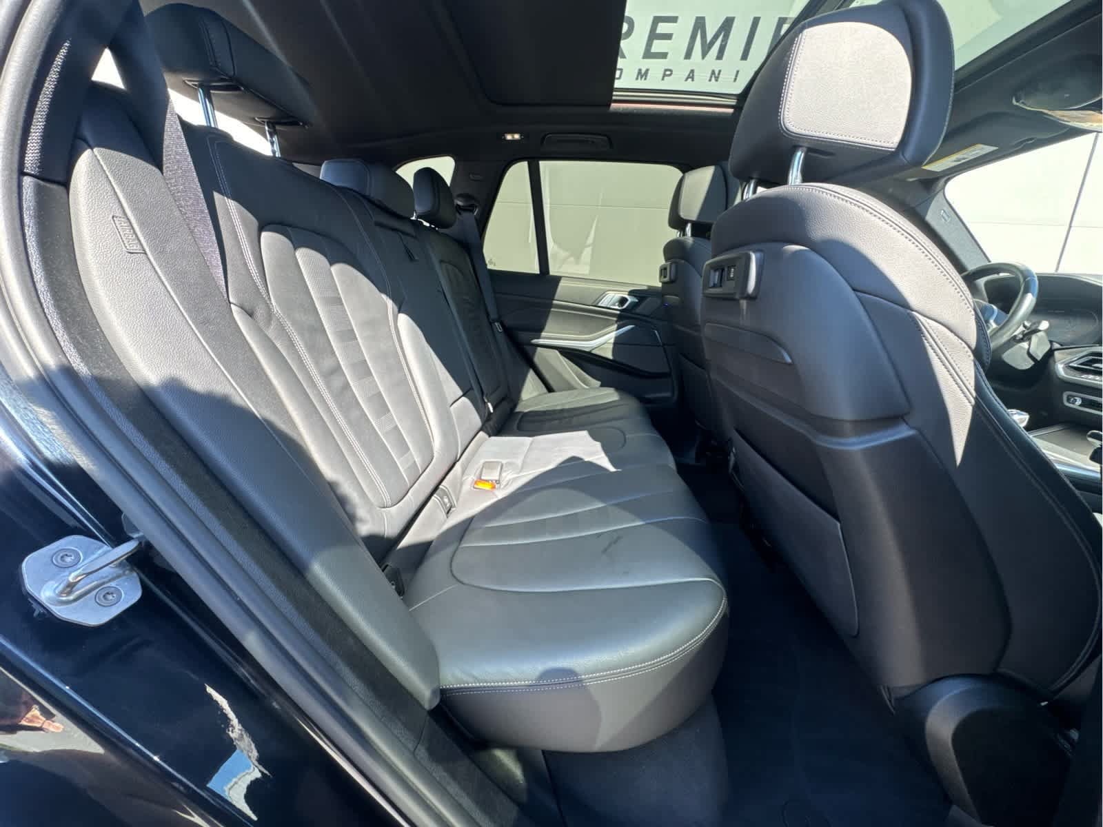 Used 2020 BMW X5 M50i w/ Premium Package AWD/4WD image 25