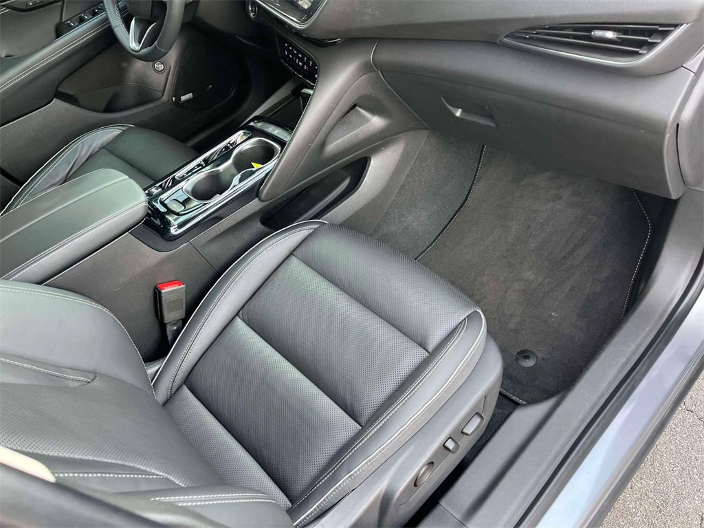 Used 2021 Buick Envision Essence w/ Technology Package I image 22