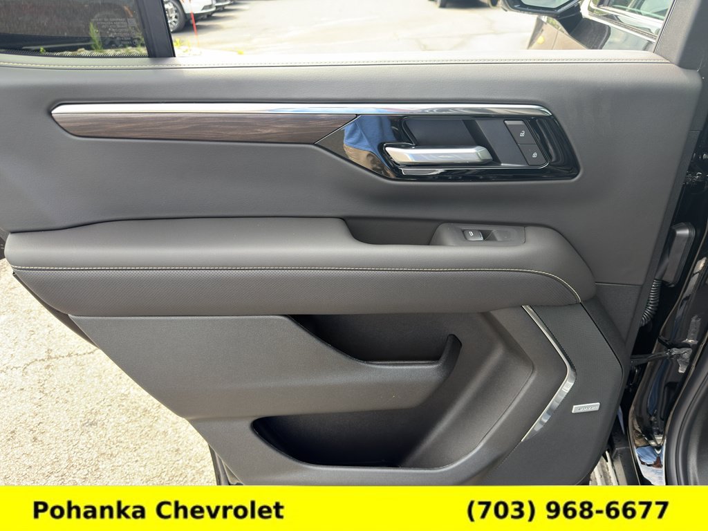 New 2026 Chevrolet Tahoe Premier w/ Sun And Tow Package AWD/4WD image 24