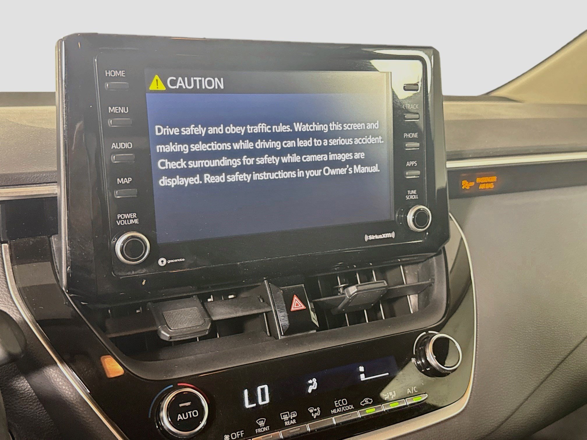 Used 2022 Toyota Corolla LE FWD image 18