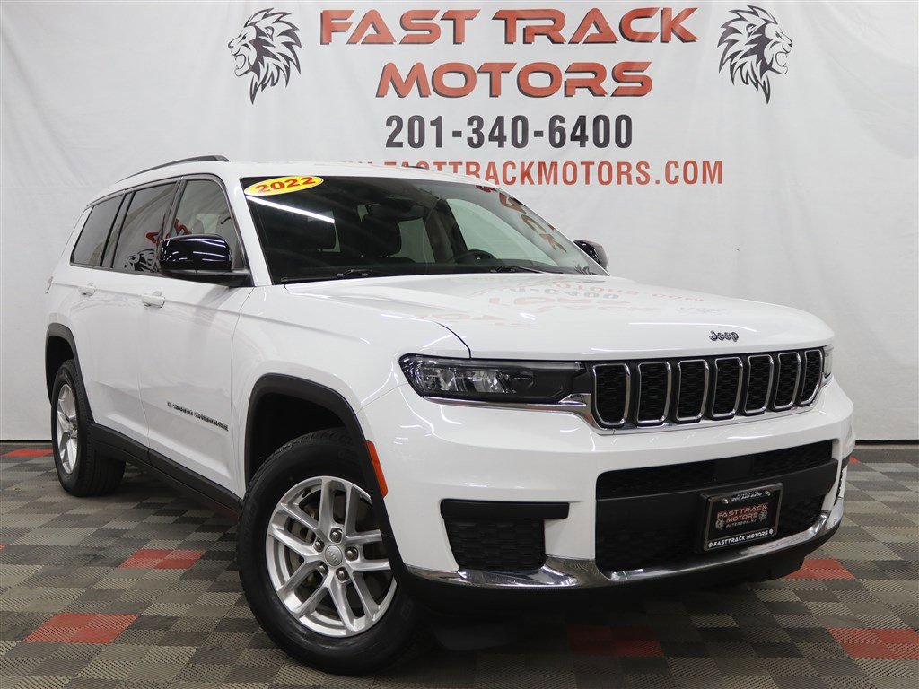 Used 2022 Jeep Grand Cherokee L Laredo w/ Luxury Tech Group I AWD/4WD image 3