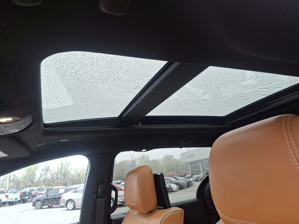 Used 2023 Chrysler Pacifica Pinnacle image 16