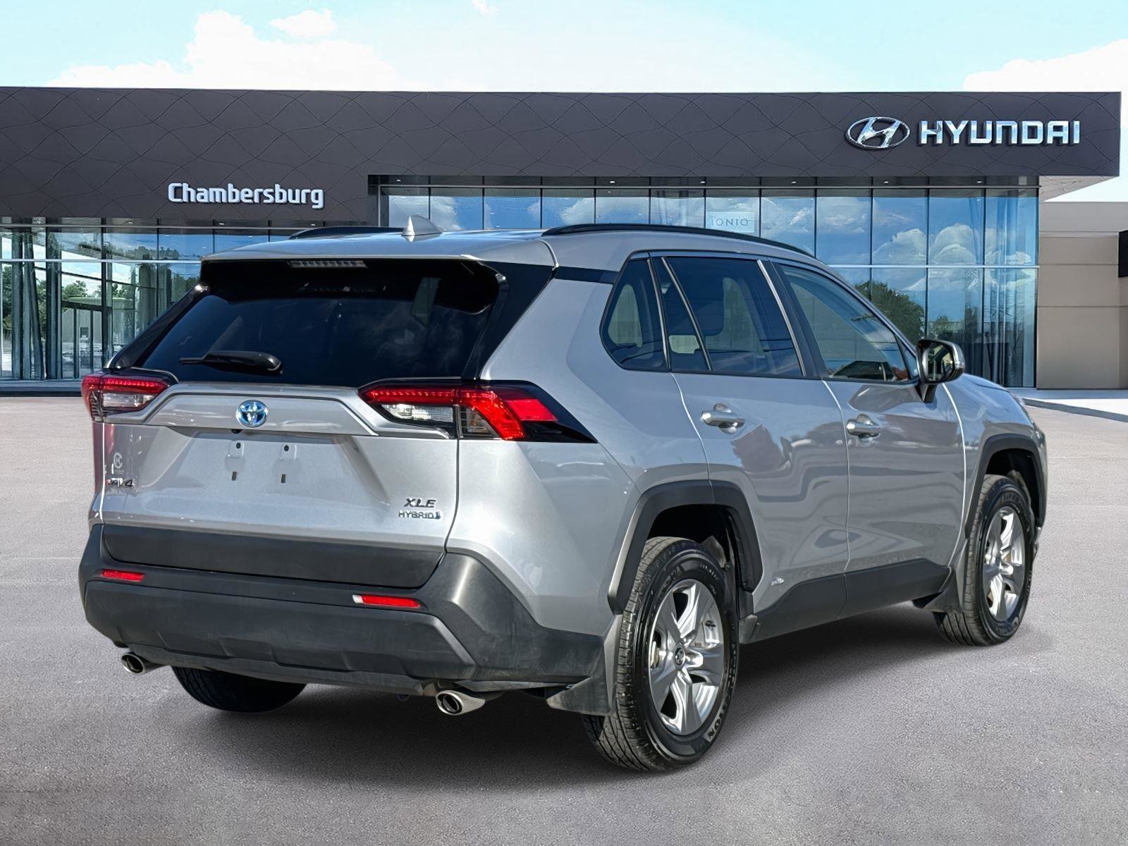 Used 2023 Toyota RAV4 XLE w/ Convenience Package image 25