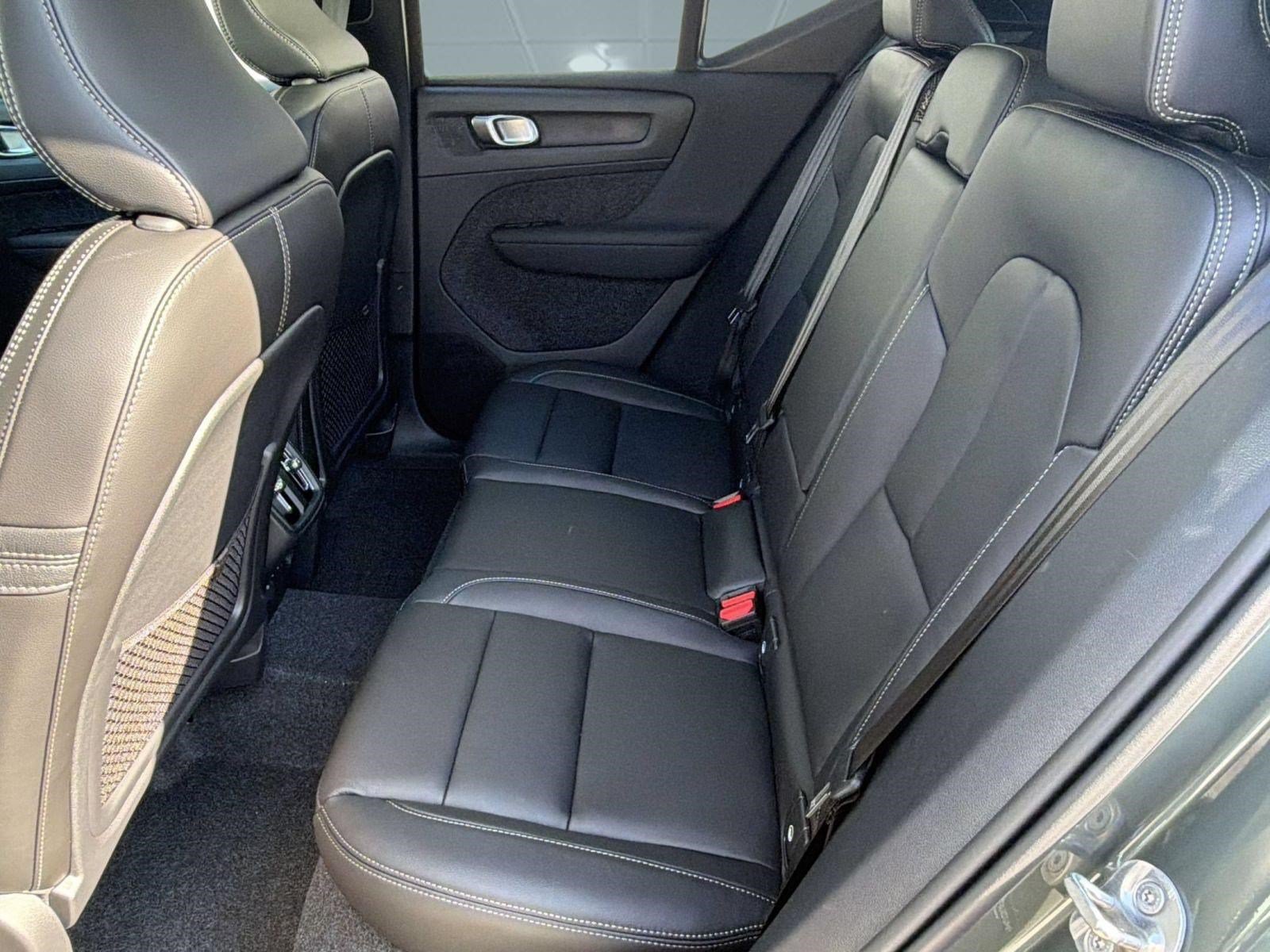 New 2026 Volvo XC40 B5 Core w/ Protection Package Premier AWD/4WD image 23