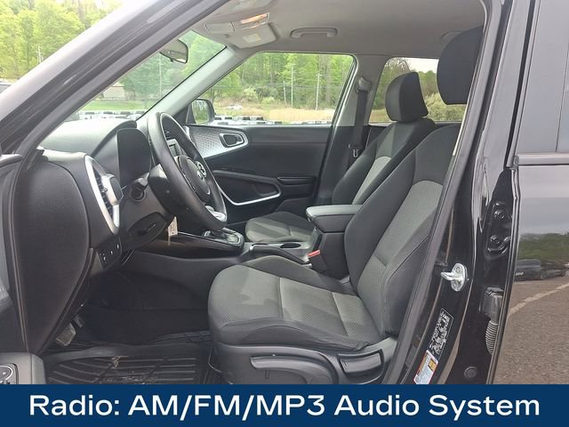 Used 2020 Kia Soul LX FWD image 2