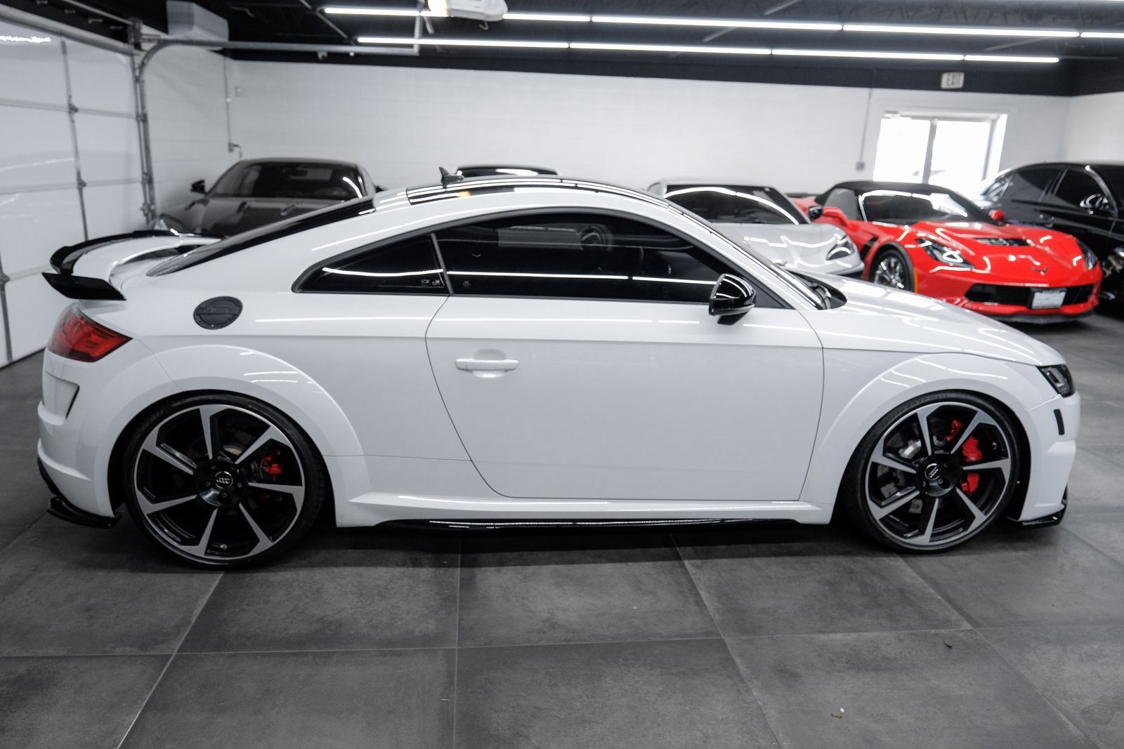Used 2019 Audi TT RS w/ Technology Package image 10