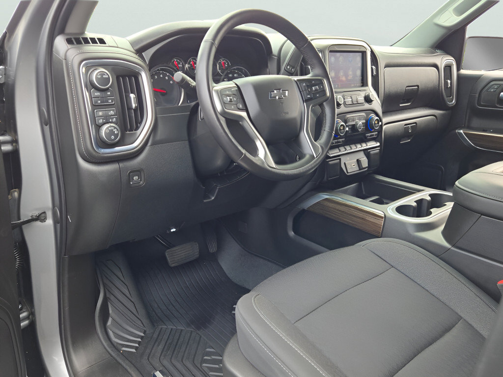 Certified 2021 Chevrolet Silverado 1500 LT Trail Boss w/ LPO, Dark Essentials Package AWD/4WD image 26