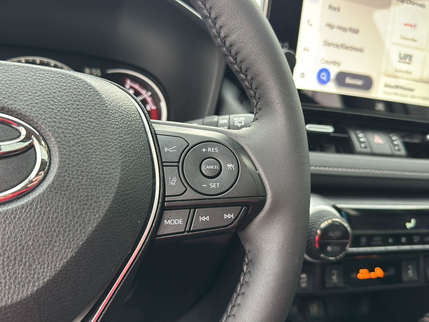 Used 2025 Toyota RAV4 XLE Premium w/ Weather Package image 18