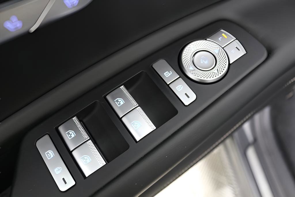 Used 2023 Genesis GV80 2.5T w/ Prestige Package image 23