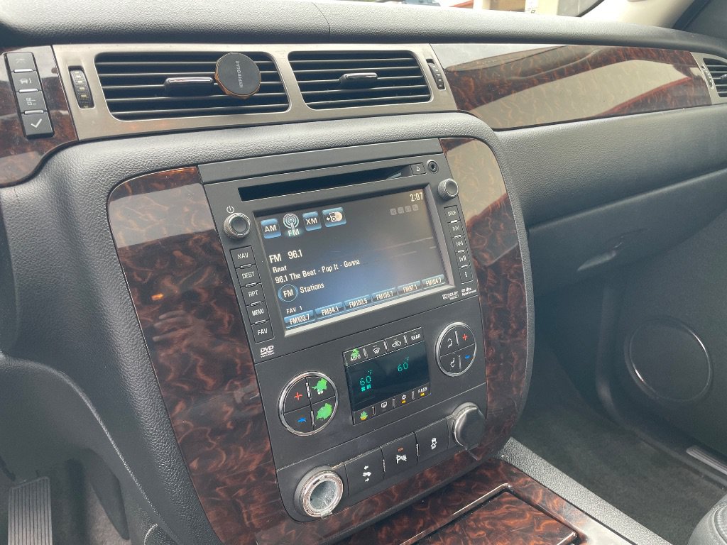 Used 2012 GMC Yukon XL Denali RWD image 53