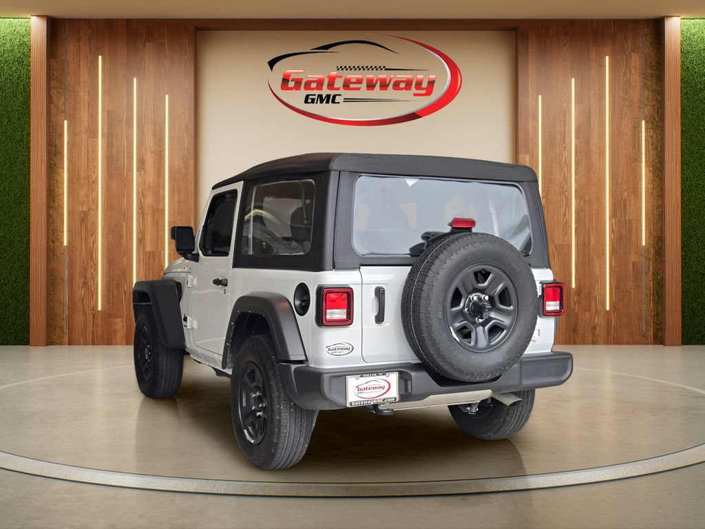 Used 2025 Jeep Wrangler Sport AWD/4WD image 5