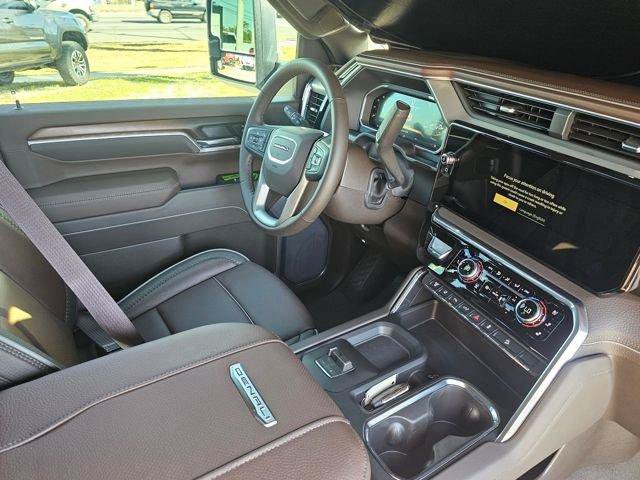 New 2026 GMC Sierra 2500 Denali w/ Denali Reserve Package AWD/4WD image 27
