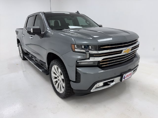 Used 2021 Chevrolet Silverado 1500 High Country w/ Technology Package AWD/4WD image 2