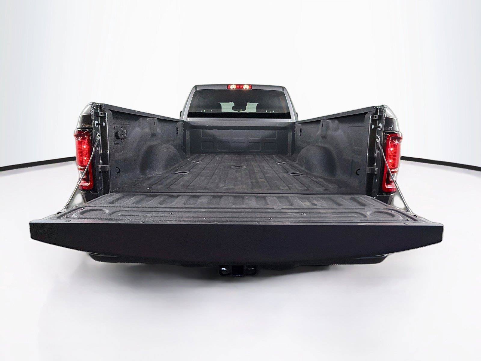 Used 2025 RAM 2500 Tradesman w/ Chrome Appearance Group AWD/4WD image 14
