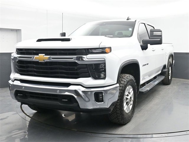 Certified 2025 Chevrolet Silverado 2500 LT w/ Safety Package image 4