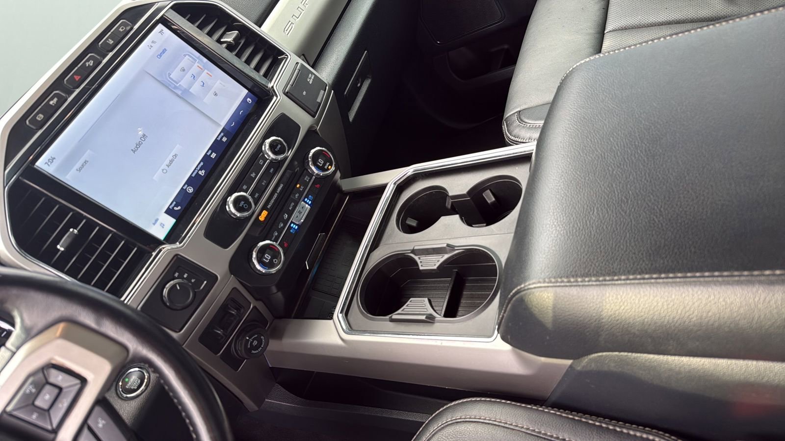 Used 2022 Ford F350 Lariat w/ Lariat Ultimate Package AWD/4WD image 20