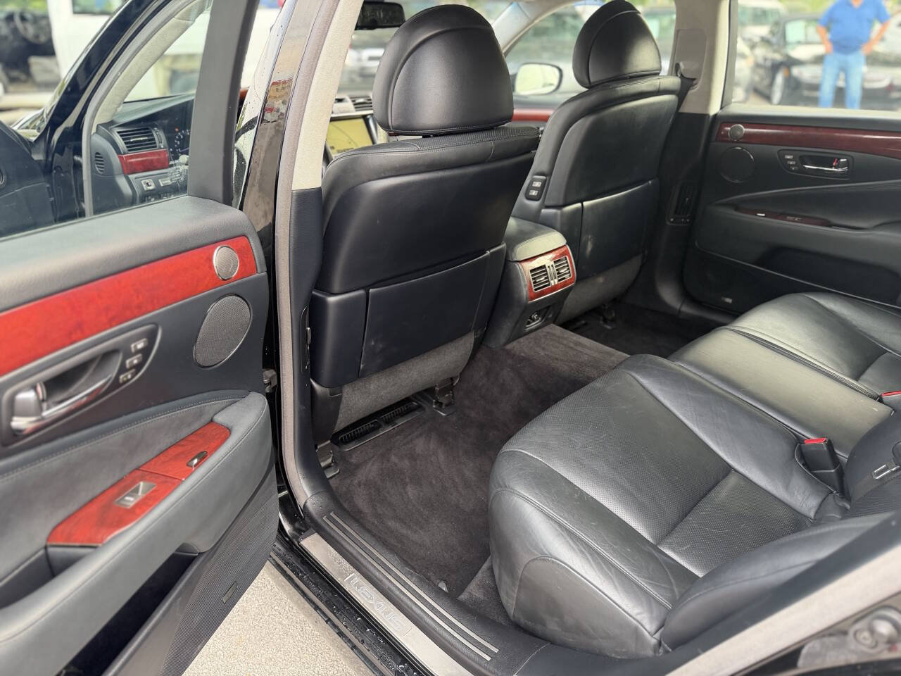 Used 2007 Lexus LS 460 L RWD image 17