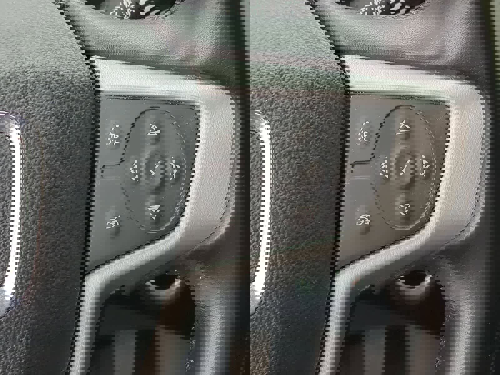 Used 2020 GMC Terrain SLE w/ LPO, Floor Liner Package image 24