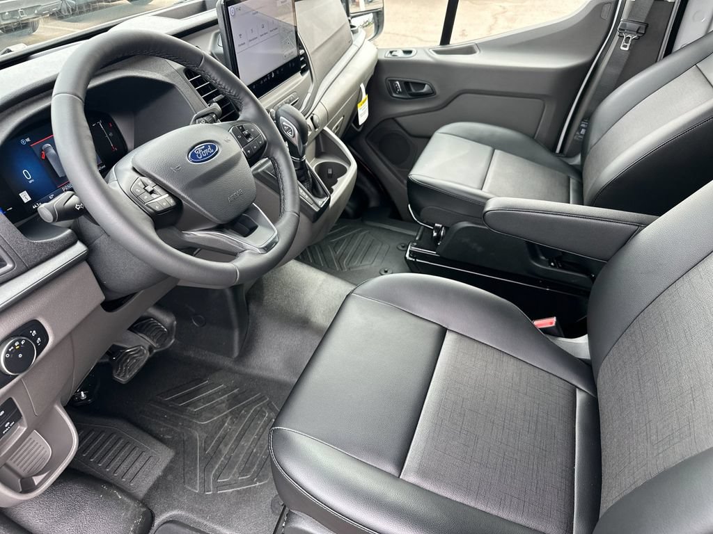New 2026 Ford Transit 250 148 Medium Roof RWD image 10