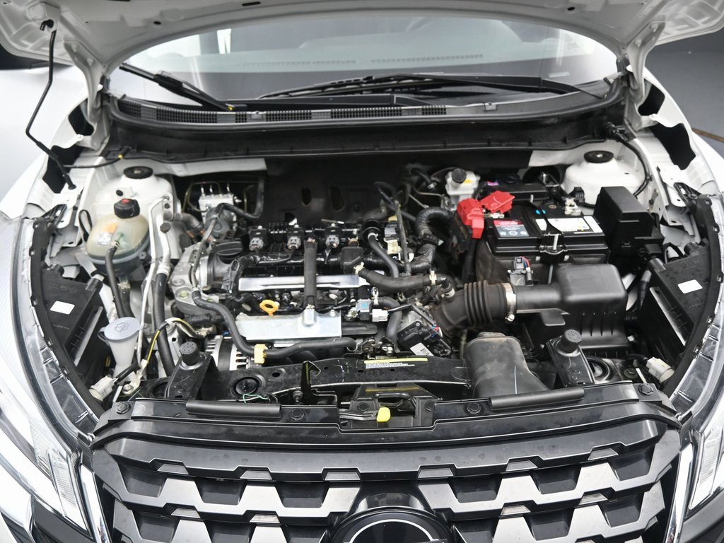 Used 2024 Nissan Kicks S image 29