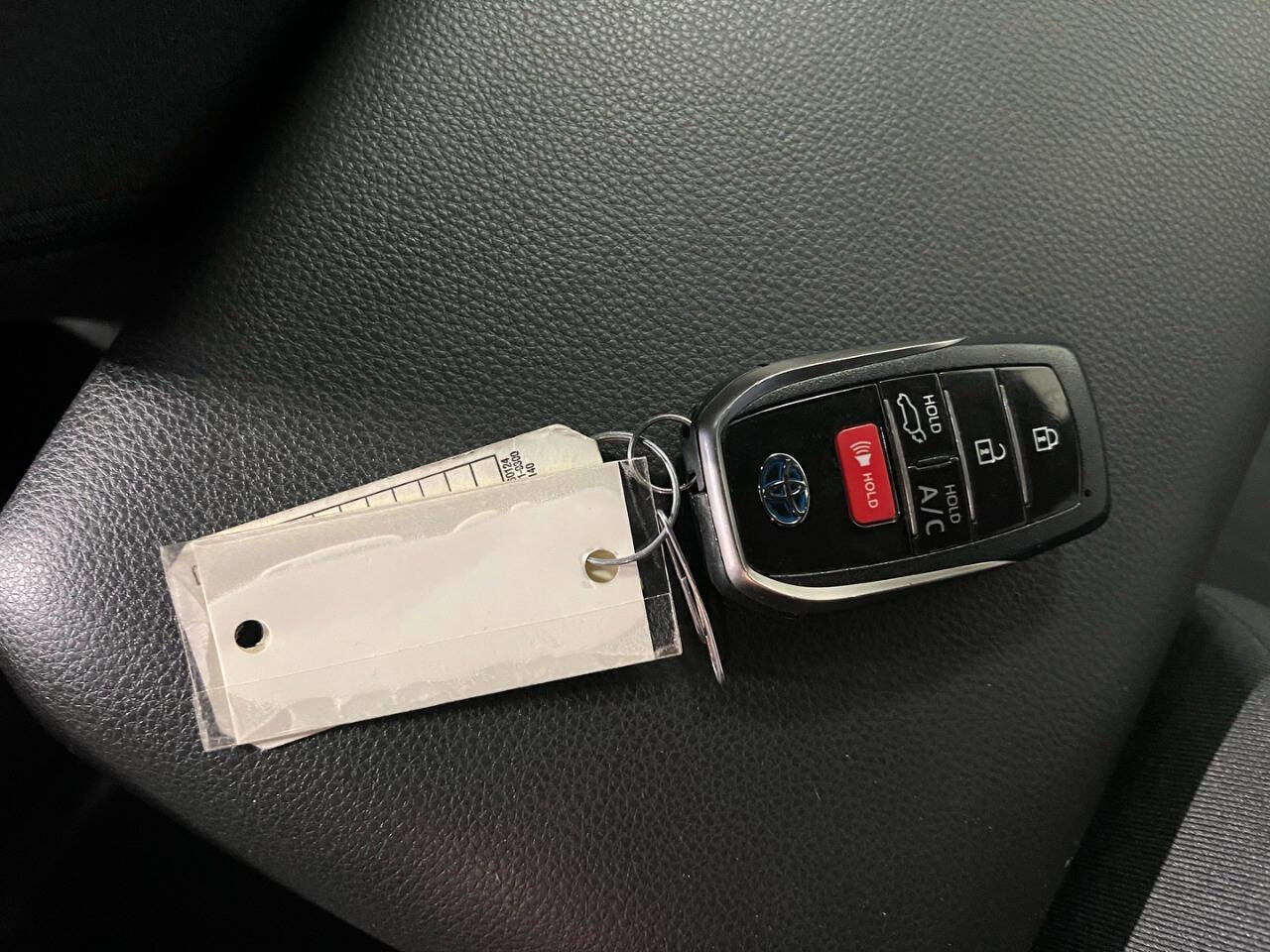 Used 2021 Toyota RAV4 SE AWD/4WD image 15