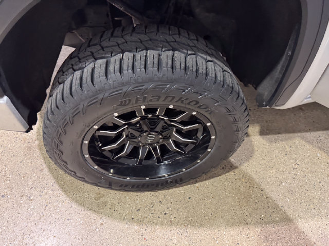 Used 2020 GMC Sierra 1500 Elevation AWD/4WD image 31