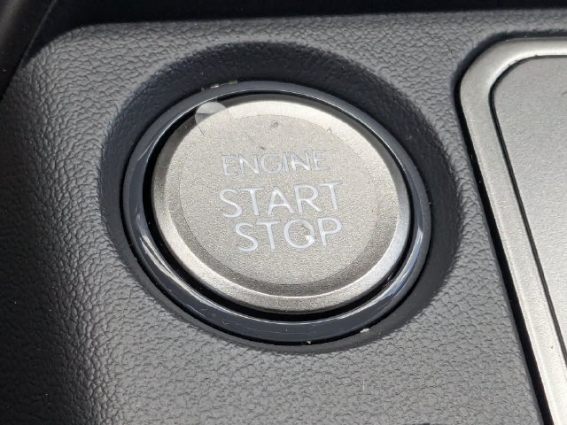 New 2027 Kia Seltos X-Line S w/ X-Line S Premium Package AWD/4WD image 32