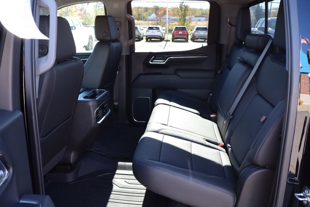 Used 2025 GMC Sierra 1500 SLT w/ SLT Premium Plus Package image 45