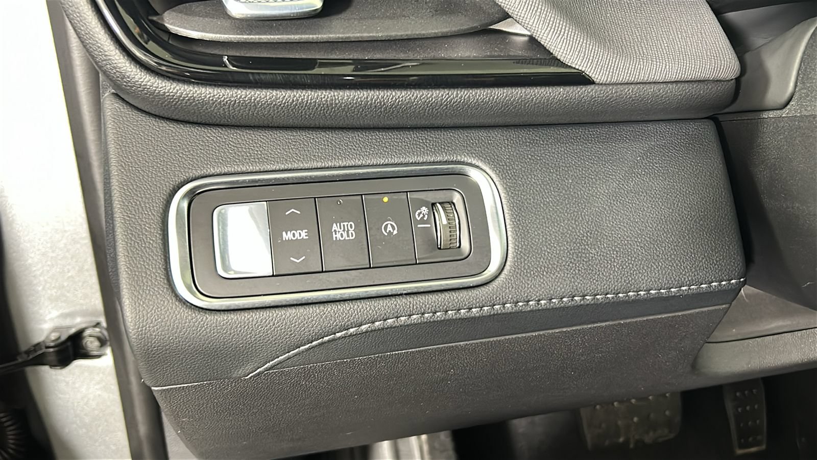 New 2026 Buick Enclave Sport Touring w/ Power Package FWD image 22