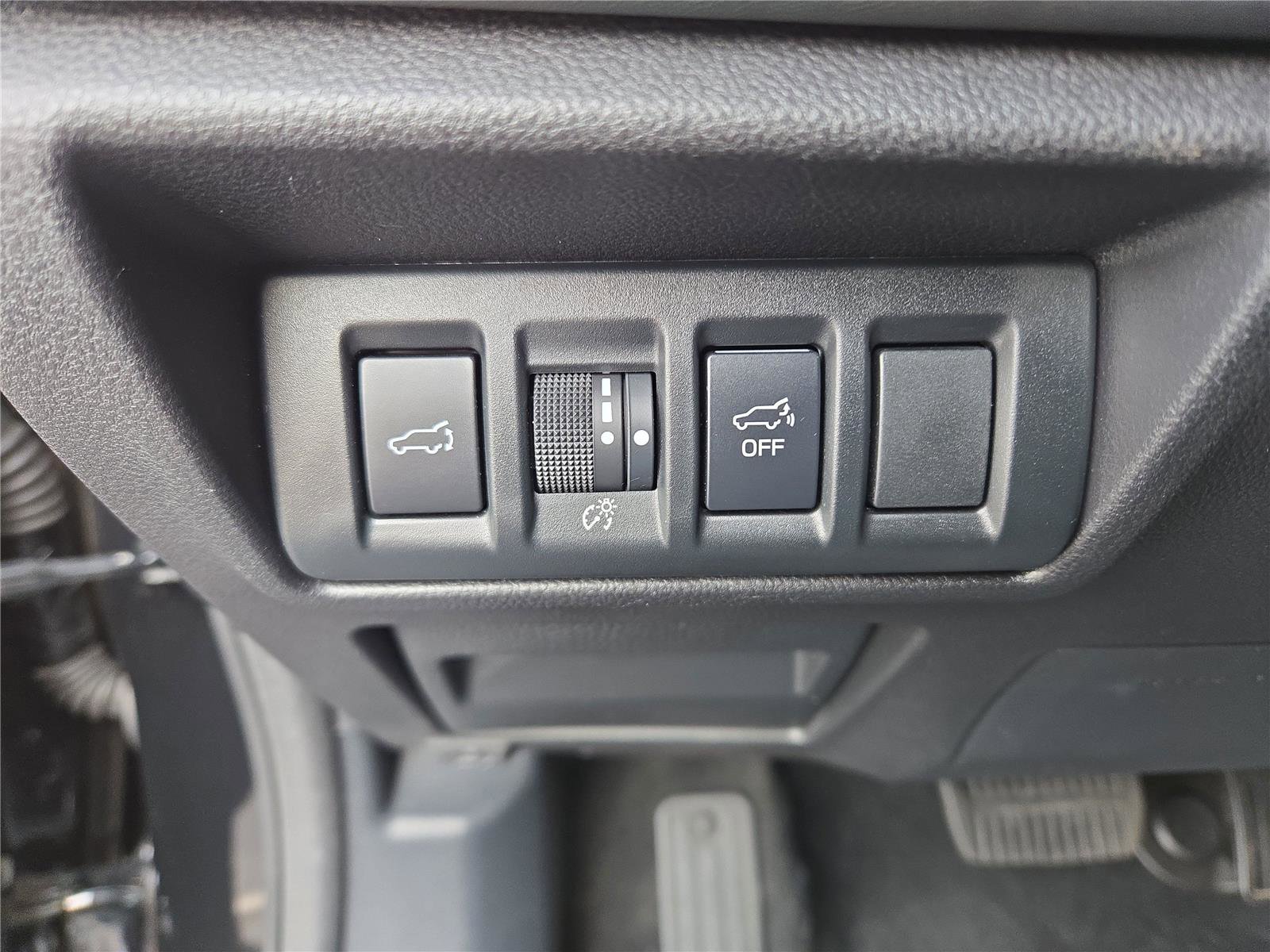 Used 2023 Subaru Outback Touring AWD/4WD image 14