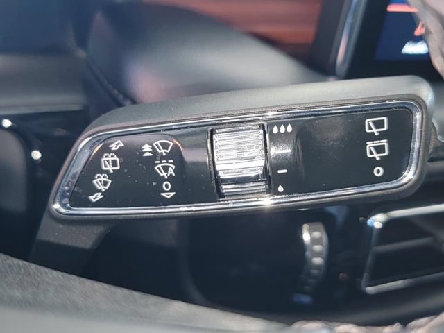 Used 2022 Lincoln Nautilus Reserve w/ Equipment Group 201A AWD/4WD image 15