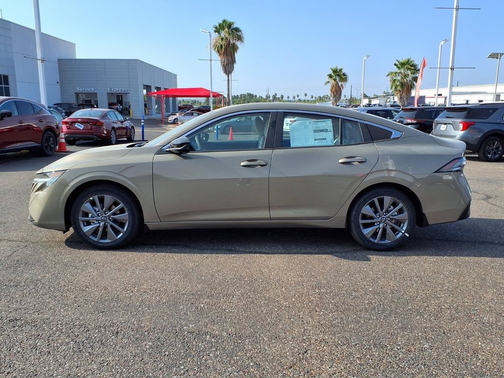 New 2027 Nissan Sentra SL FWD image 4