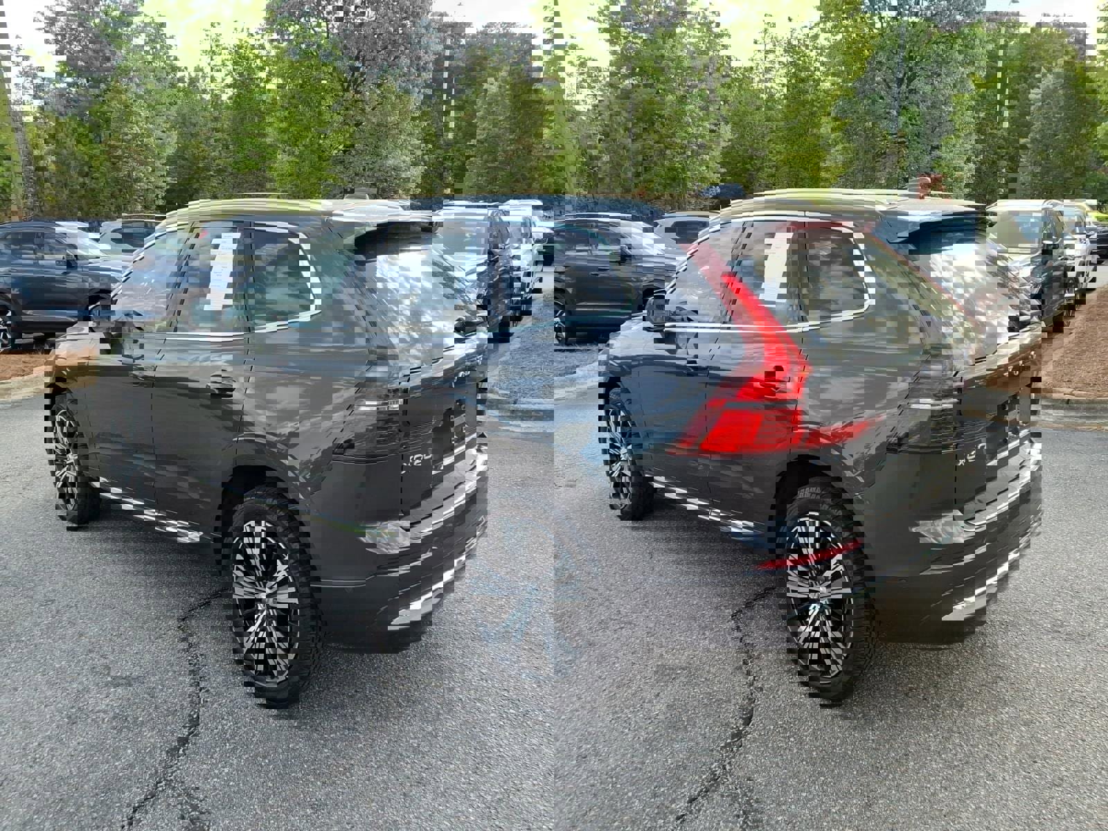 Certified 2023 Volvo XC60 B5 Plus w/ Protection Package Premier image 7