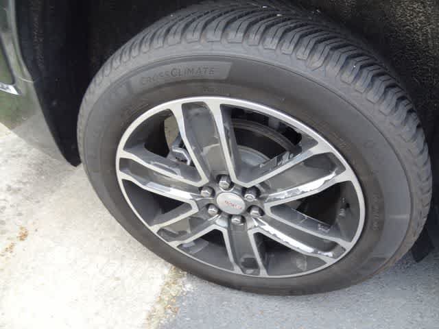 Used 2019 GMC Acadia Denali w/ Technology Package AWD/4WD image 9