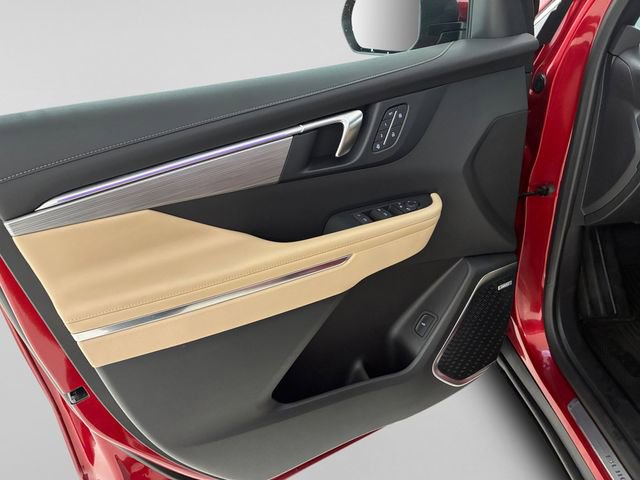 Used 2025 Buick Enclave Preferred w/ Power Package image 13