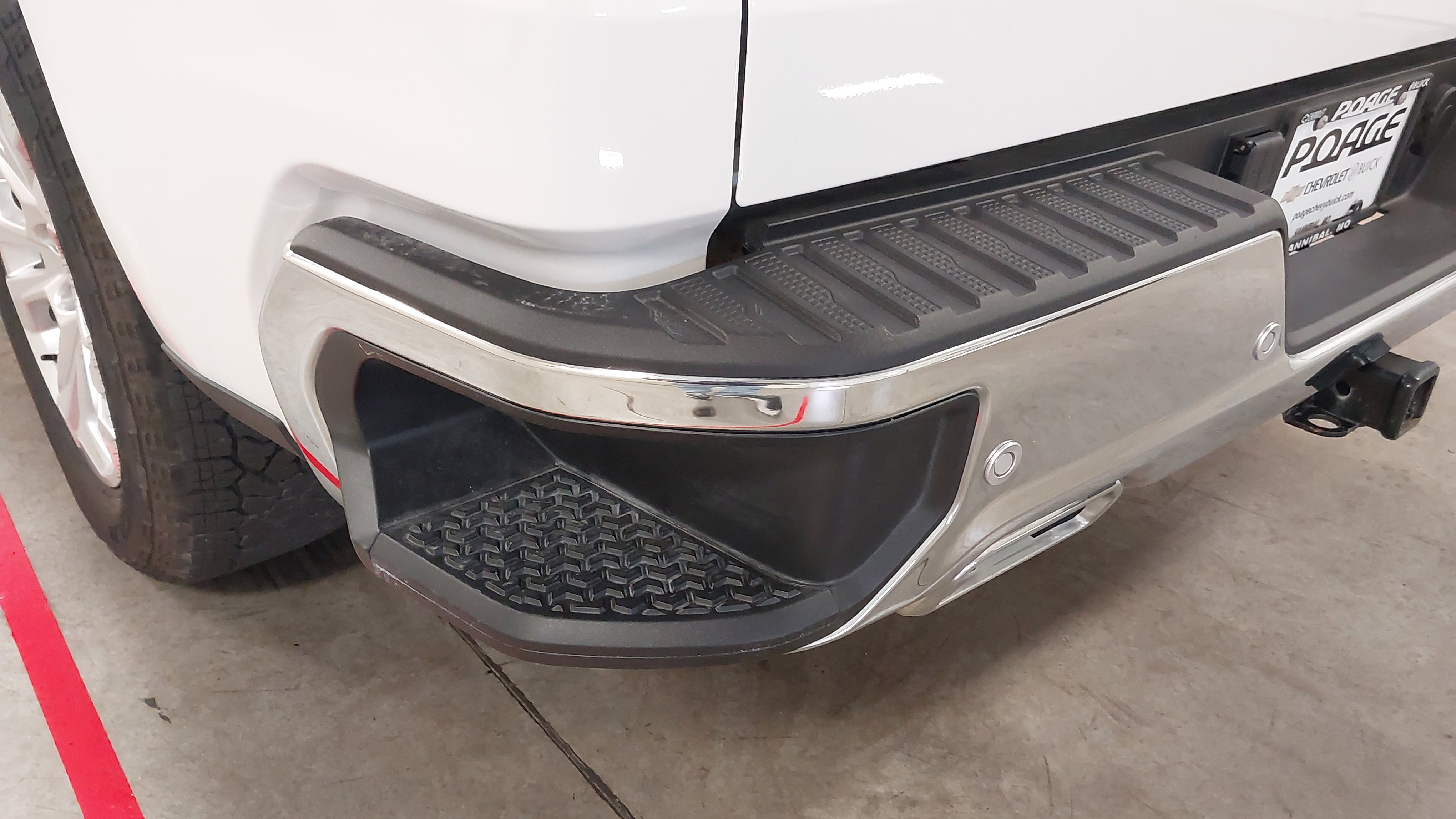 Used 2024 Chevrolet Silverado 1500 LTZ w/ Z71 Off-Road Package image 39