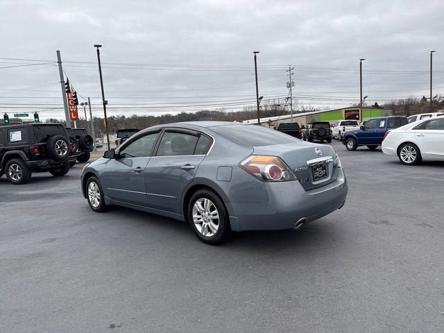 Used 2010 Nissan Altima 2.5 SL w/ SL Pkg FWD image 5