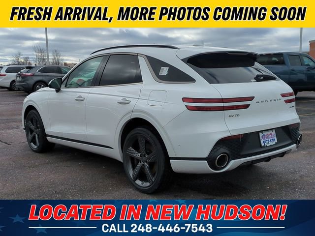 Used 2025 Genesis GV70 3.5T Sport w/ Sport Prestige Package AWD/4WD image 5