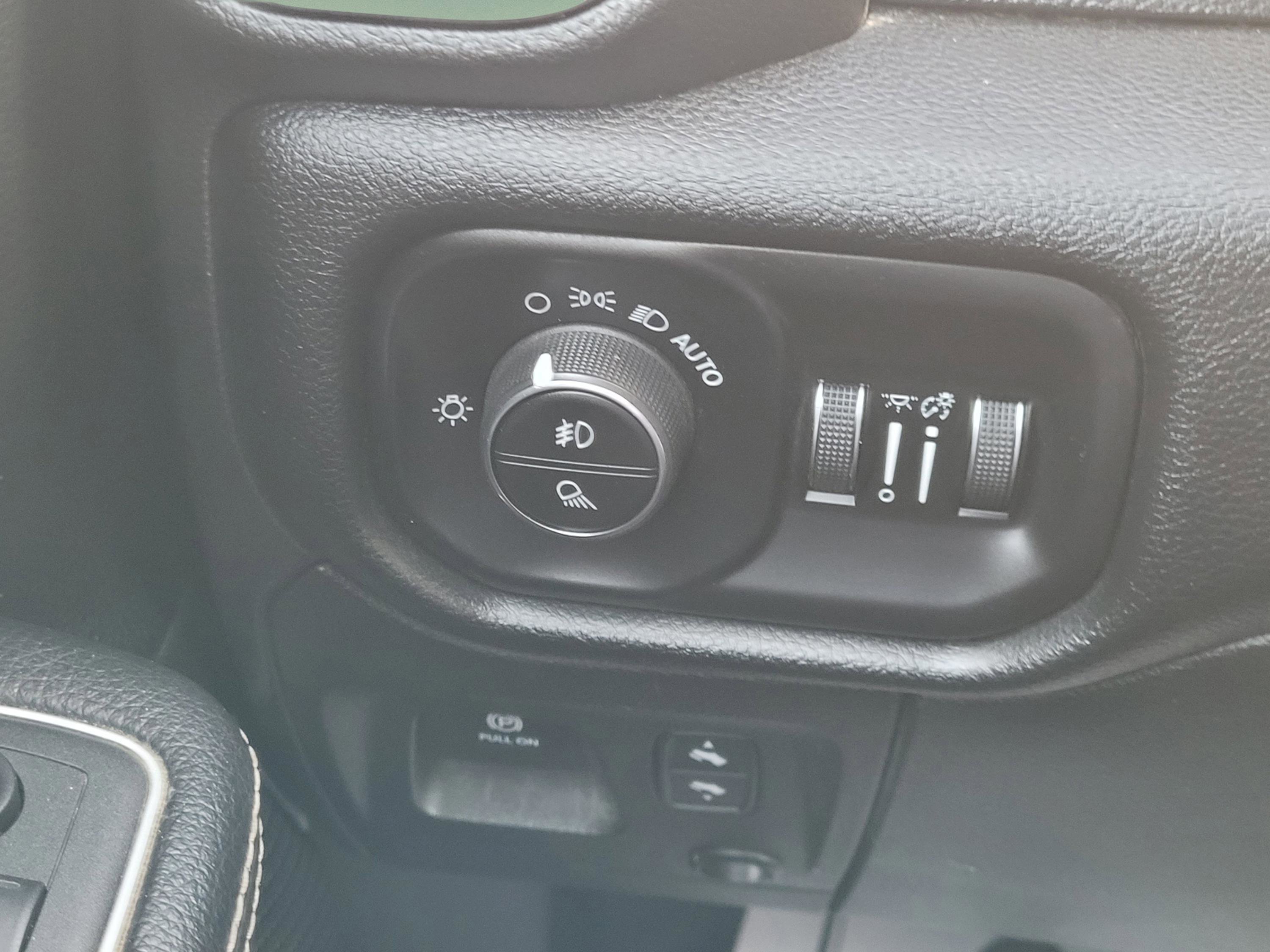 Used 2022 RAM 1500 Laramie image 23