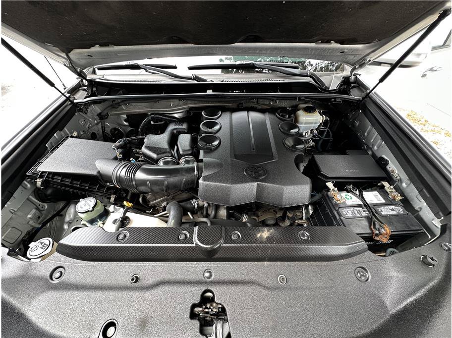 Used 2011 Toyota 4Runner Limited AWD/4WD image 30