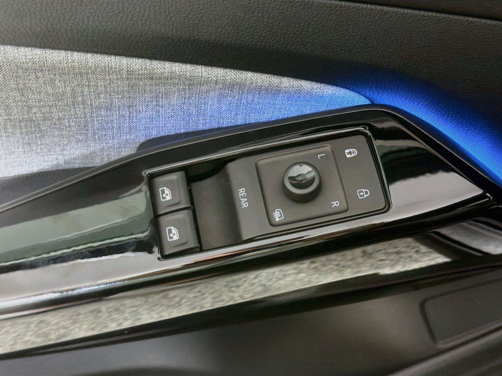 Certified 2023 Volkswagen ID.4 Pro RWD image 17