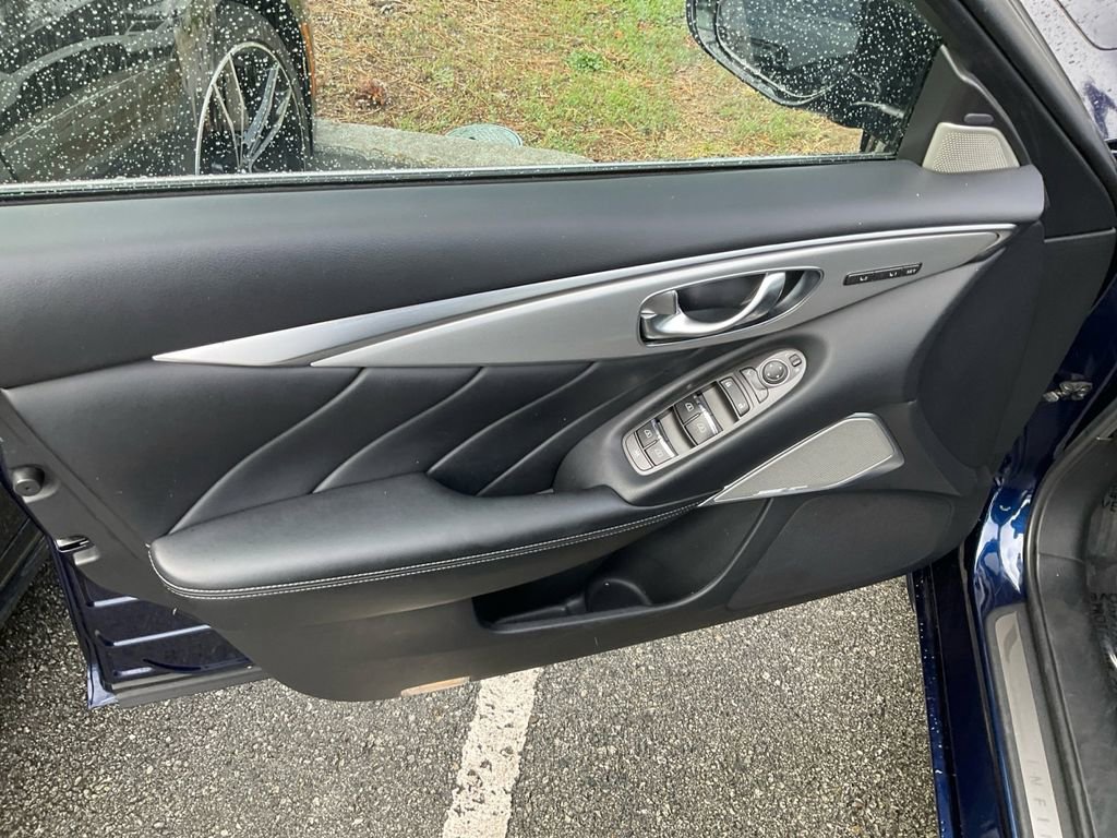 Used 2022 INFINITI Q50 Luxe w/ Cargo Package image 12