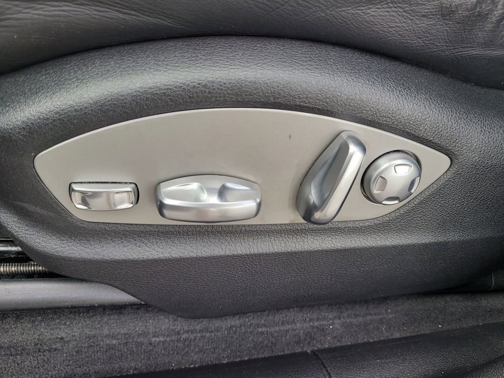 Used 2018 Porsche Macan image 18