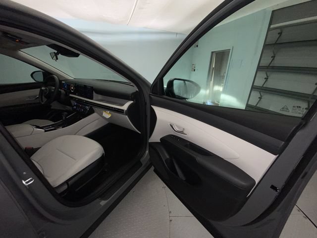 Used 2026 Hyundai Tucson SE FWD image 24