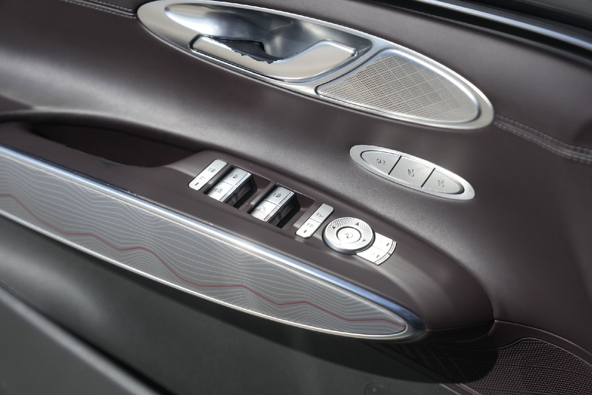 Used 2022 Genesis GV70 2.5T w/ Advanced Package image 20