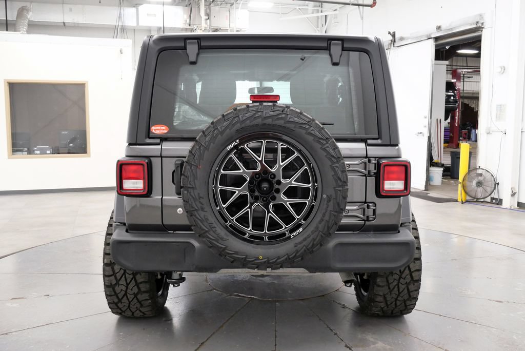 Used 2024 Jeep Wrangler Sport AWD/4WD image 6