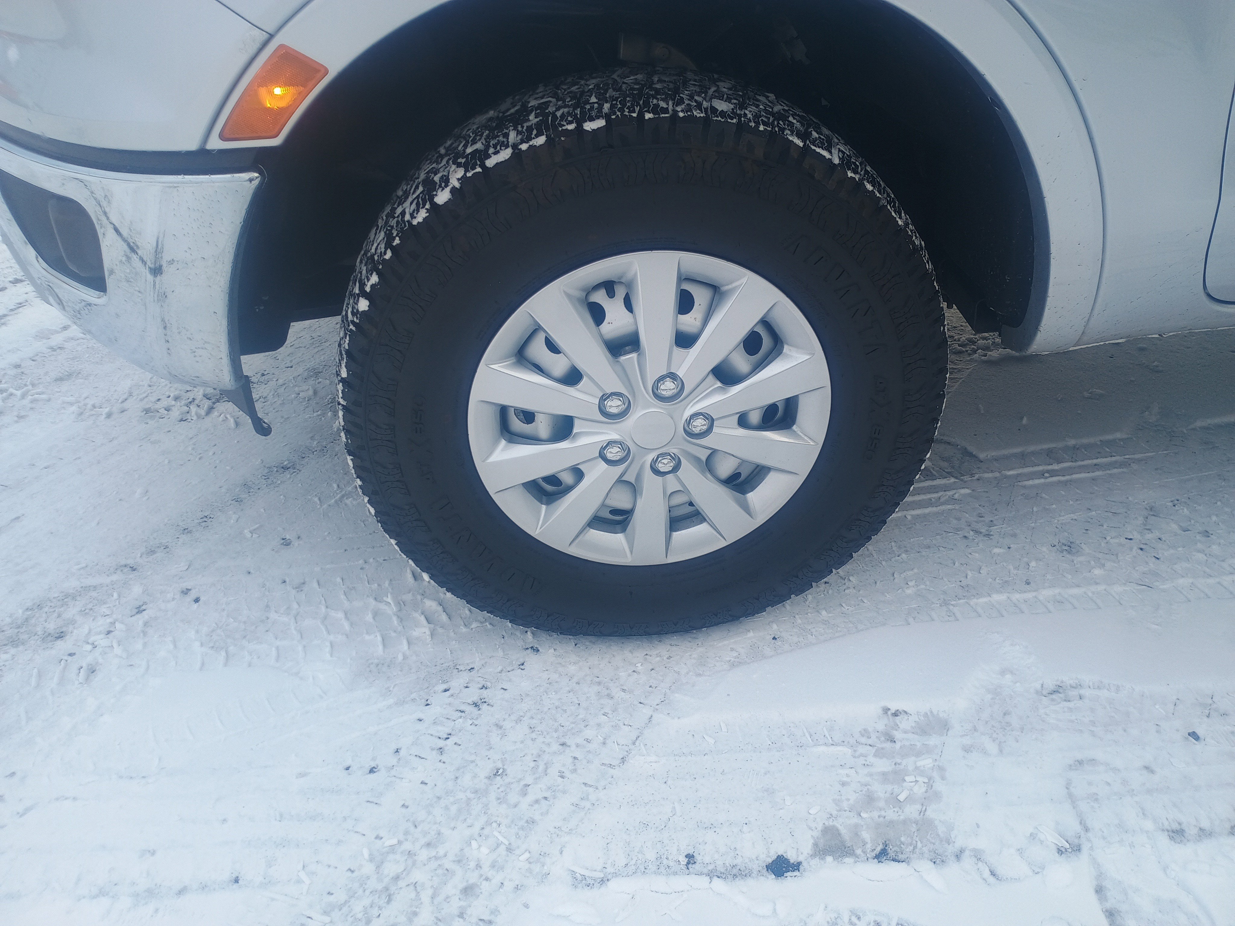 Certified 2019 Ford Ranger XL w/ Equipment Group 101A Mid image 4