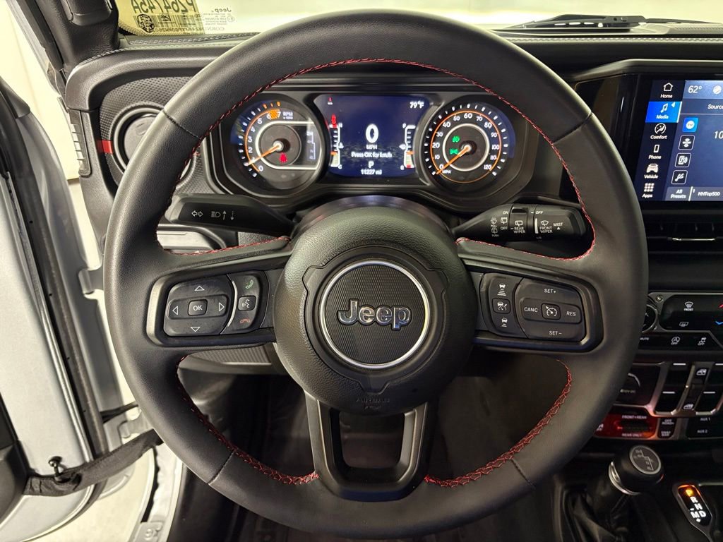 Used 2024 Jeep Wrangler Unlimited Rubicon AWD/4WD image 21