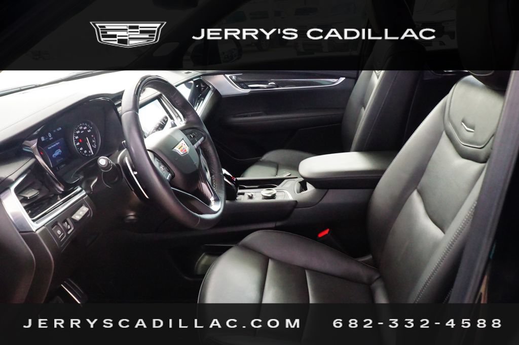 Used 2024 Cadillac XT6 Sport w/ Technology Package AWD/4WD image 21